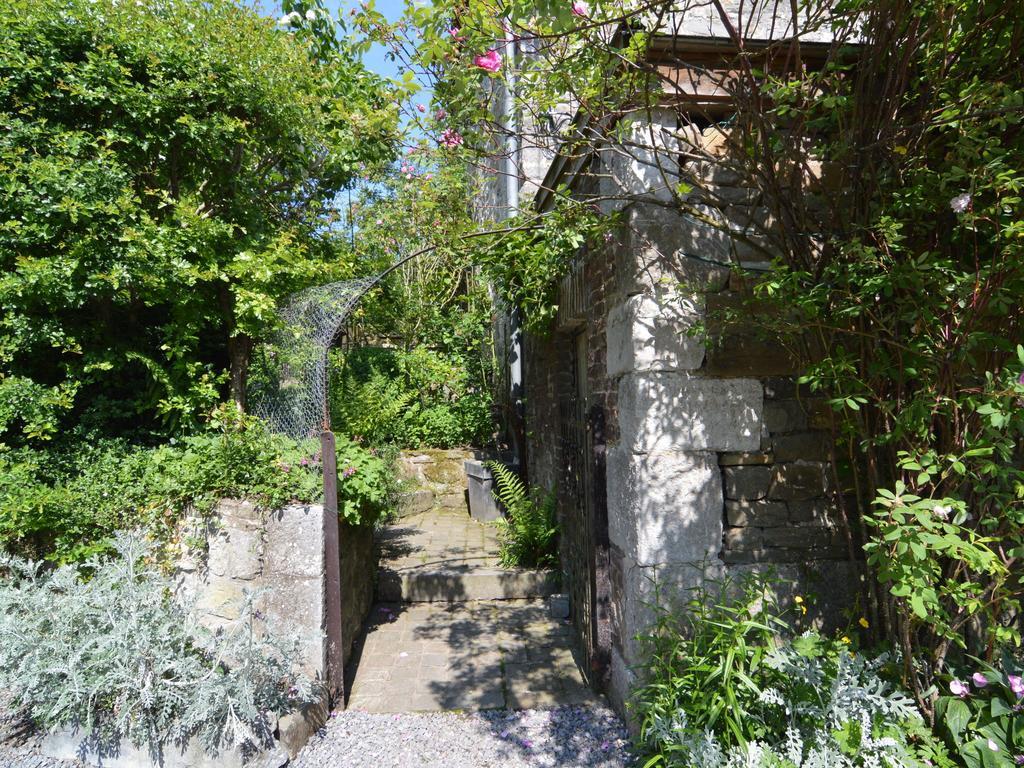 Enchanting Cottage With Terrace Garden Hamoir Εξωτερικό φωτογραφία